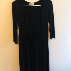 Black Old Navy maternity dress